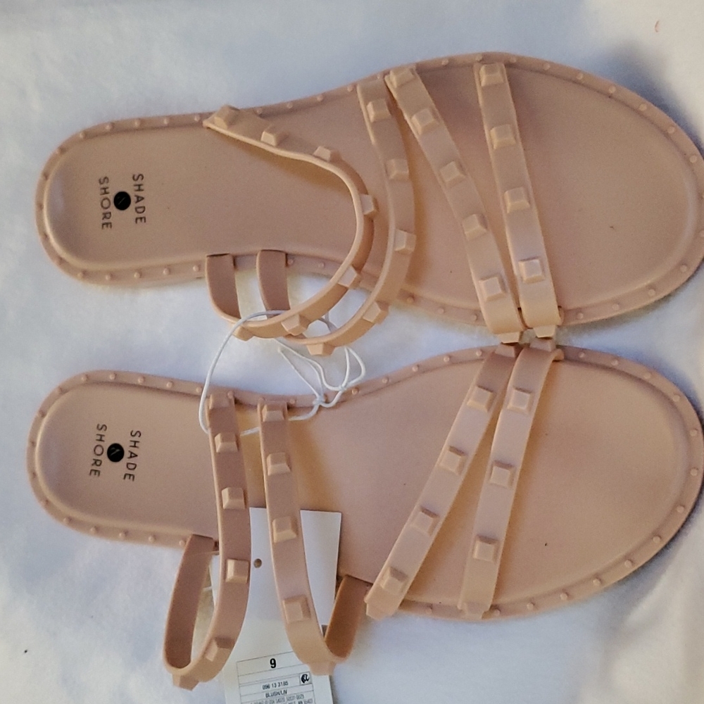 SHADE AND SHORE BLUSH COLORED SLIDE ON SANDALS 9